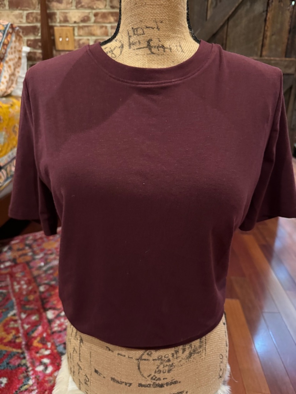 OGL TEE SHIRT WITH BOTTM BAND AND BUILT IN BRA NWT
